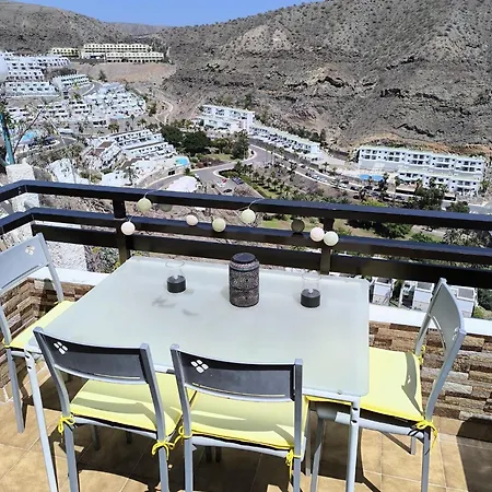 Sea View Cozy With Pool